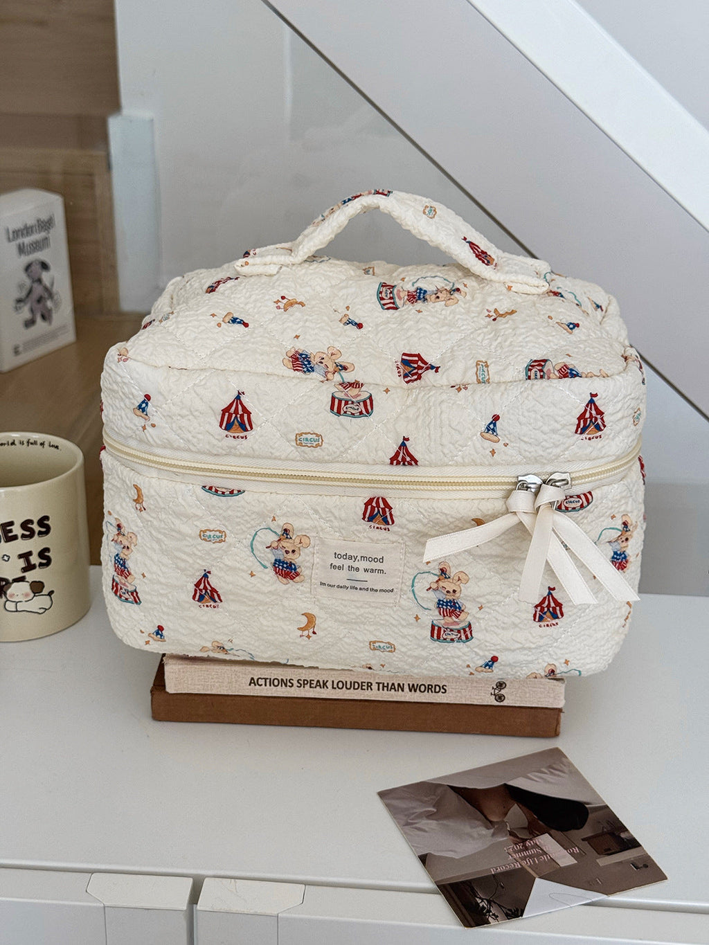 Rabbit Paradise Makeup Bag Travel Portable Large-Capacity Toiletry Bag