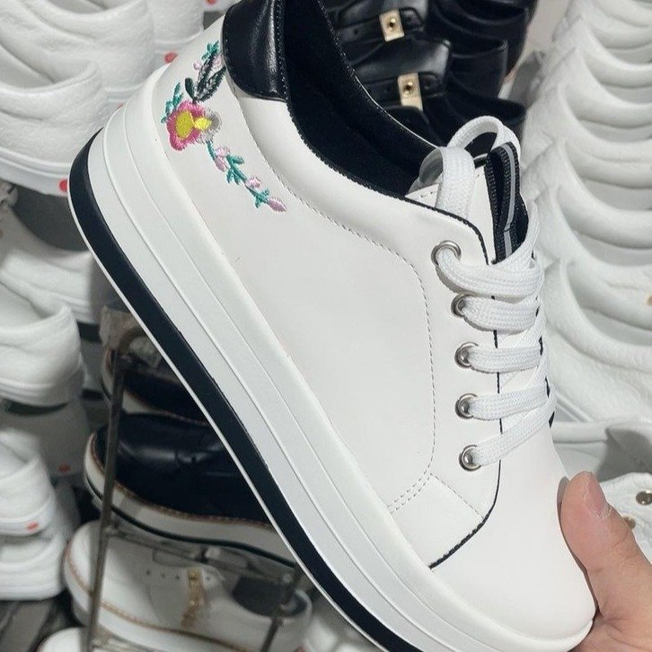 Women's Embroidery Platform Sneakers | Floral PU Lace-Up Chunky Sole Shoes