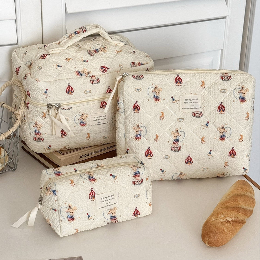 Rabbit Paradise Makeup Bag Travel Portable Large-Capacity Toiletry Bag