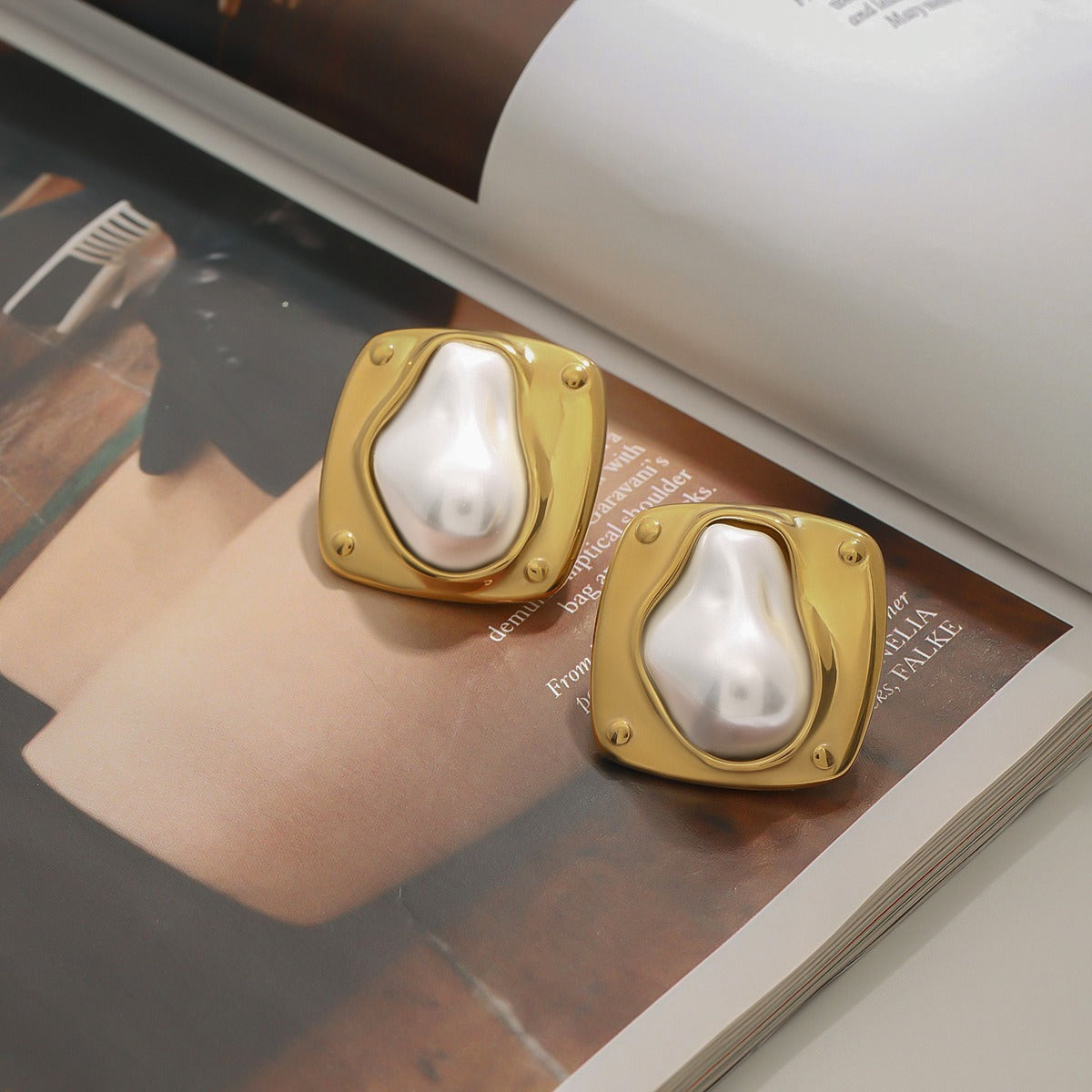 18K gold geometric square inlaid irregular pearls exquisite design dazzling earrings