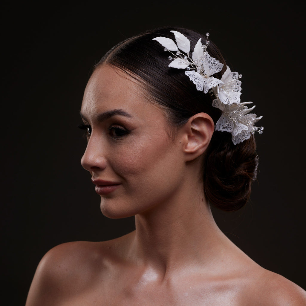 Elegant White Flower & Bead Bridal Hair Comb