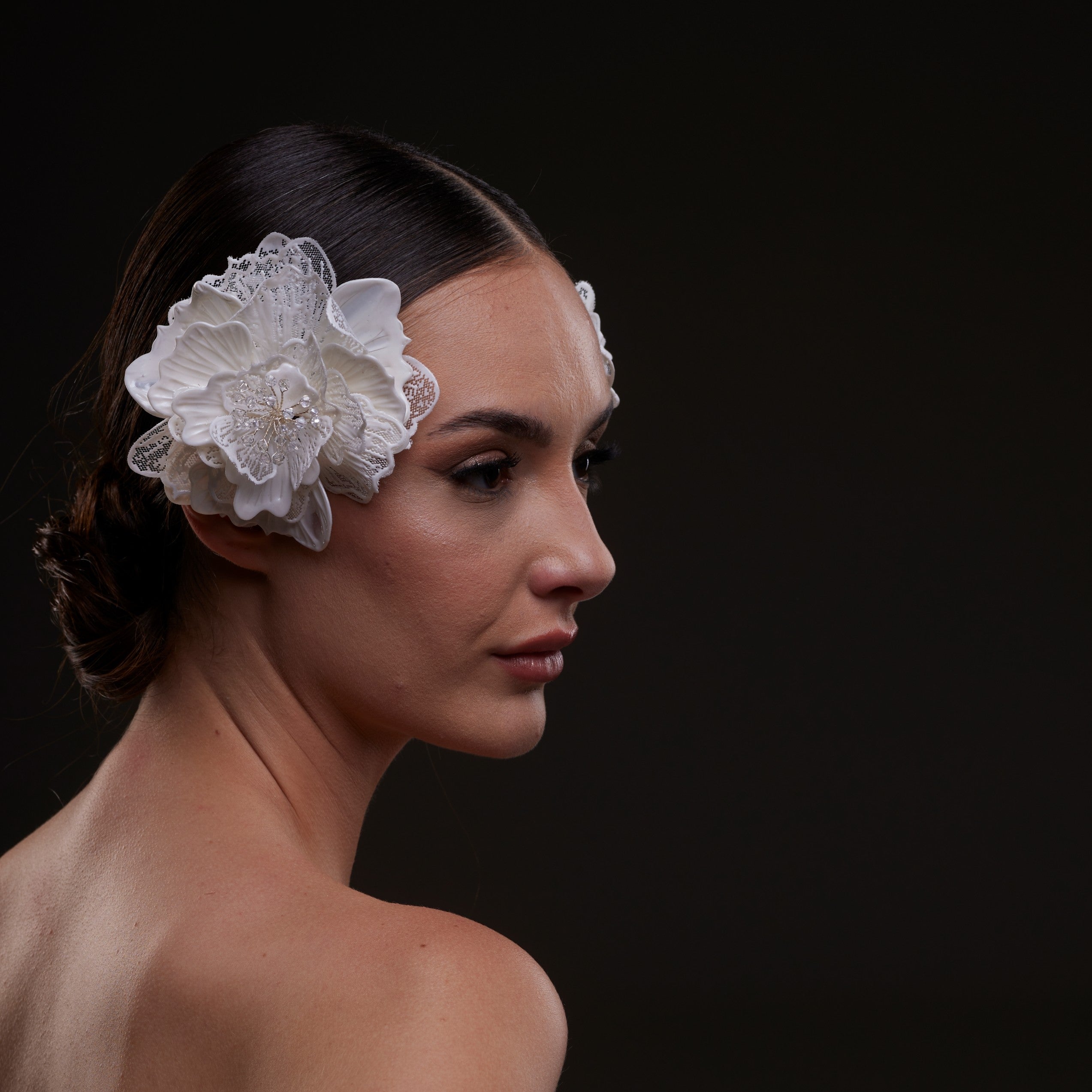 Elegant White Flower Bridal Hair Comb