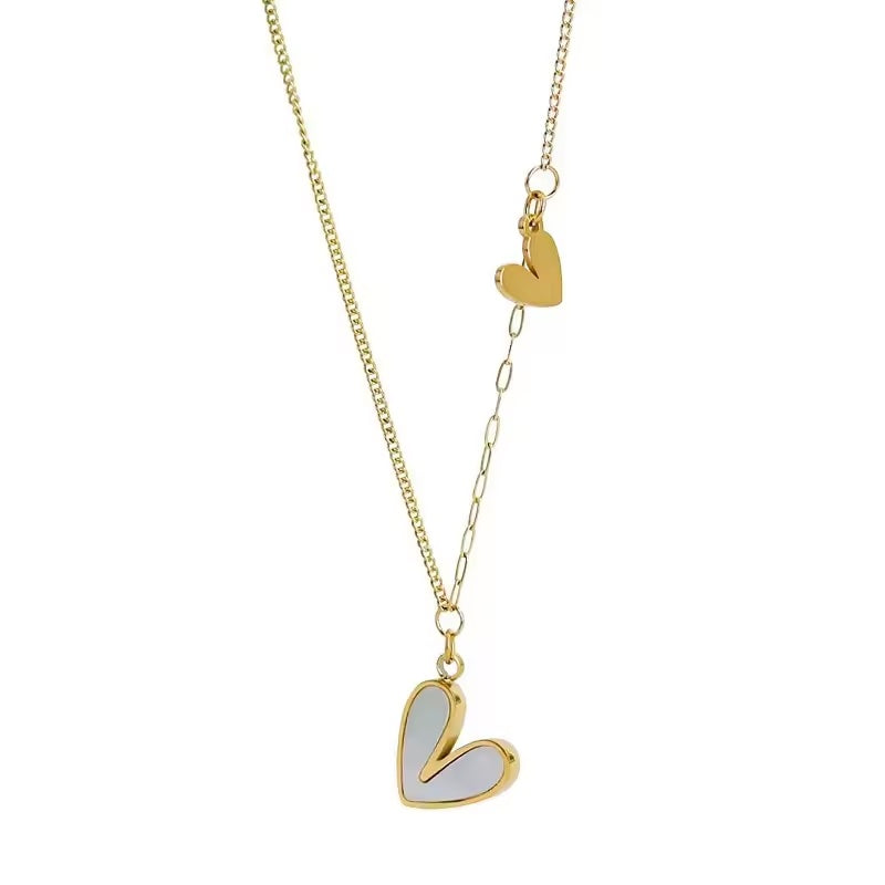 Tina - Heart shaped necklace
