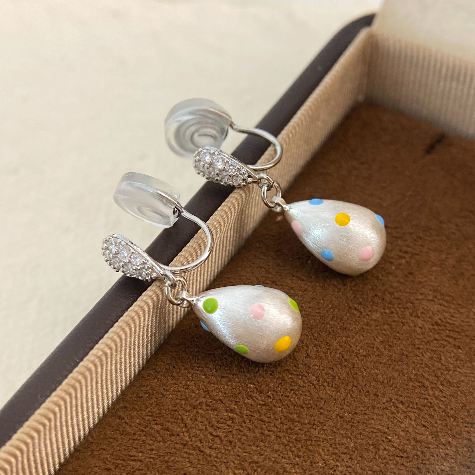 Design Unique Brushed Water Drop Color Dots Light Luxury Earrings