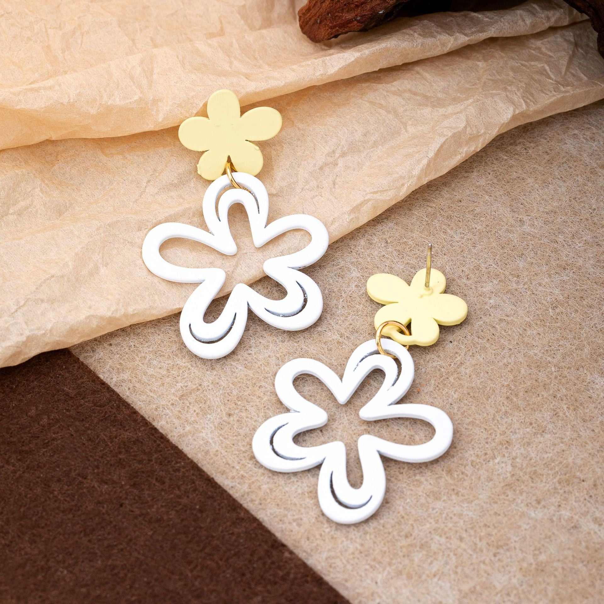 Dopamine Yellow Flower Sweet Beautiful Summer Ear Clip