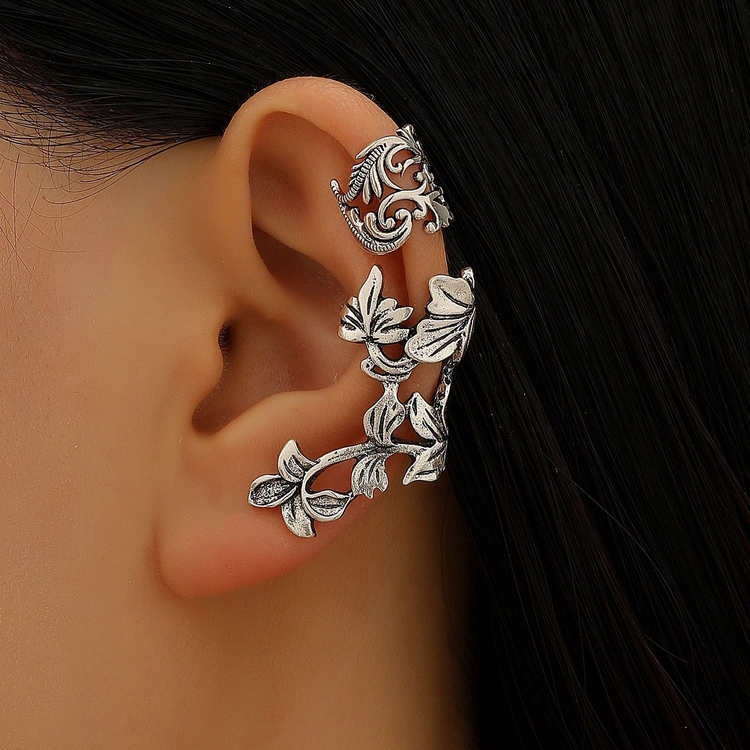 Women's Vintage Engraving Simple Bone Temperament Alloy Ear Clip