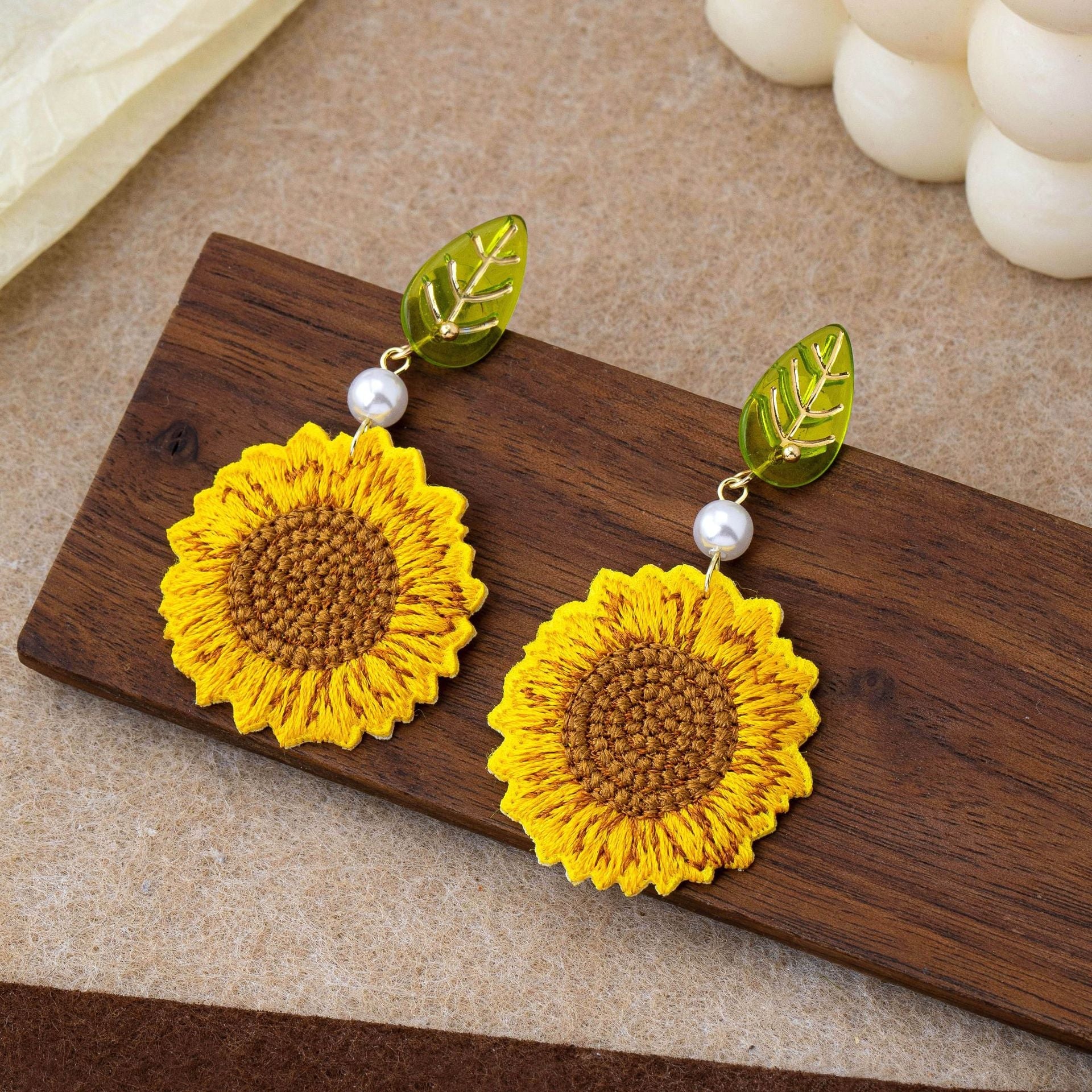 Sense Niche Flower Fabric Art High-key Dignified Ear Clip