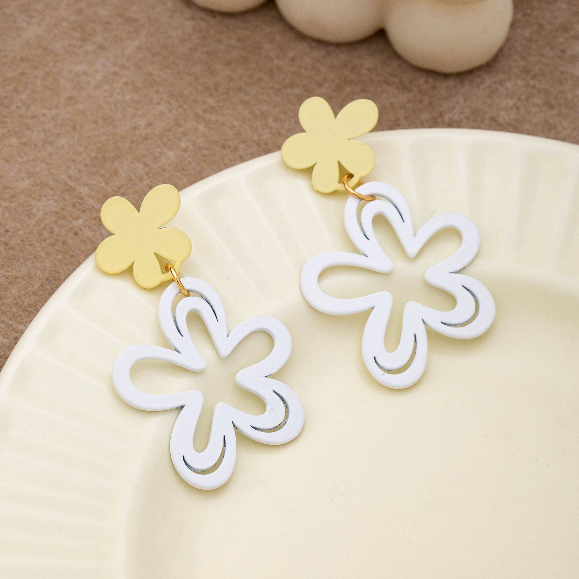 Dopamine Yellow Flower Sweet Beautiful Summer Ear Clip