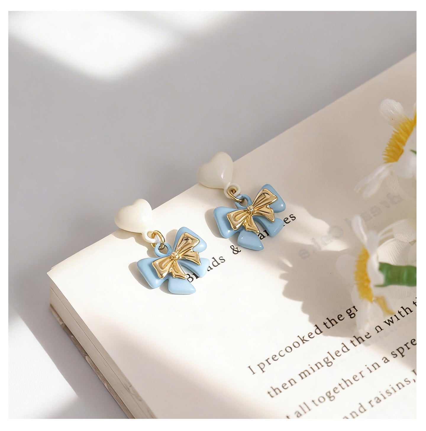Korean Style Younger Delicate Heart Bow Eardrops Niche Ear Clip