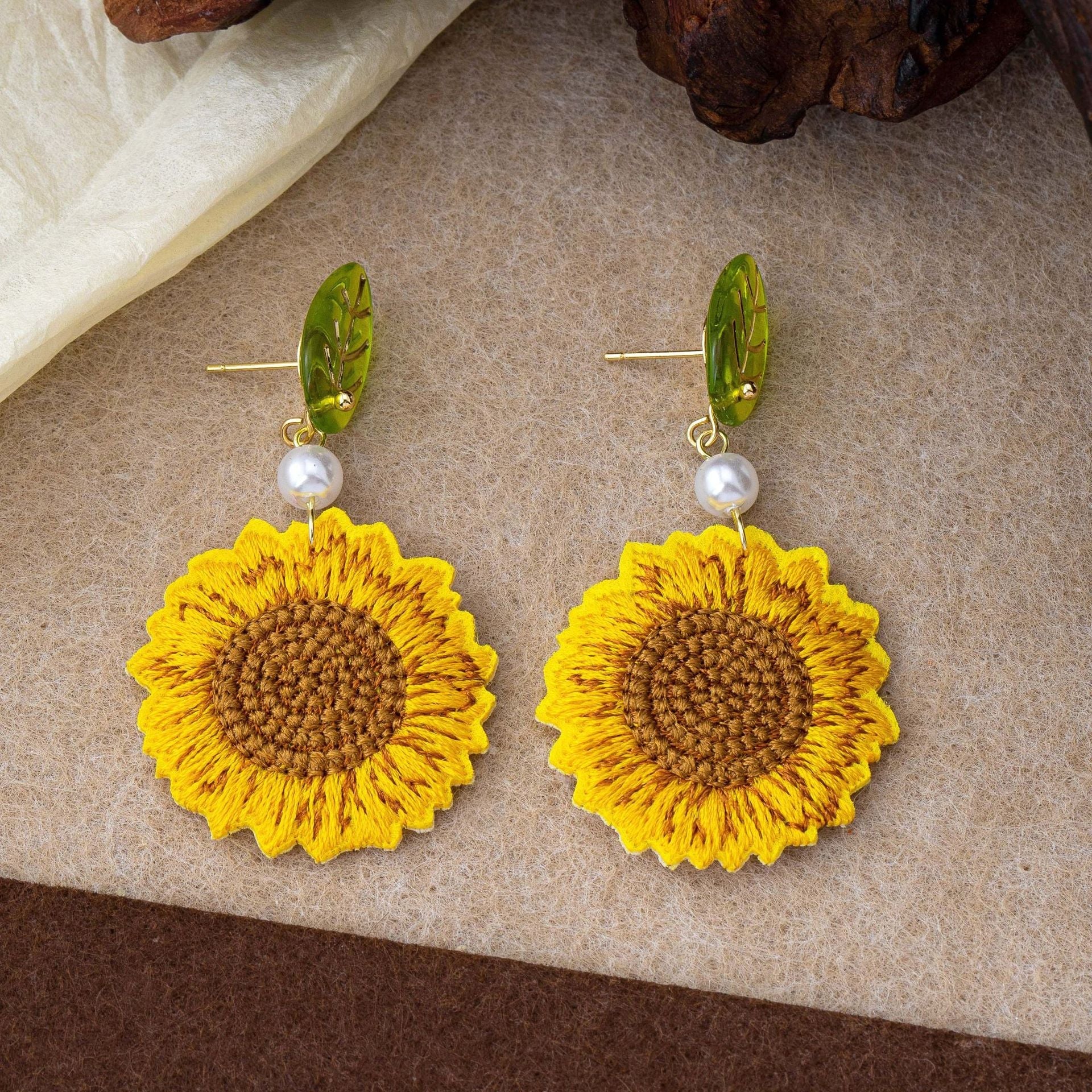 Sense Niche Flower Fabric Art High-key Dignified Ear Clip