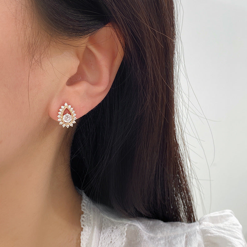 Everyday Joker Water Drop Micro Inlaid Zircon Champagne Light Luxury Ear Clip