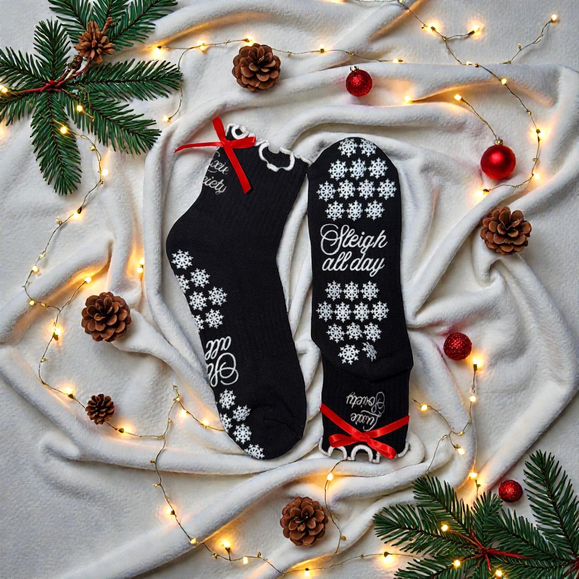 🖤 SLEIGH ALL DAY – Black Holiday Grip Socks