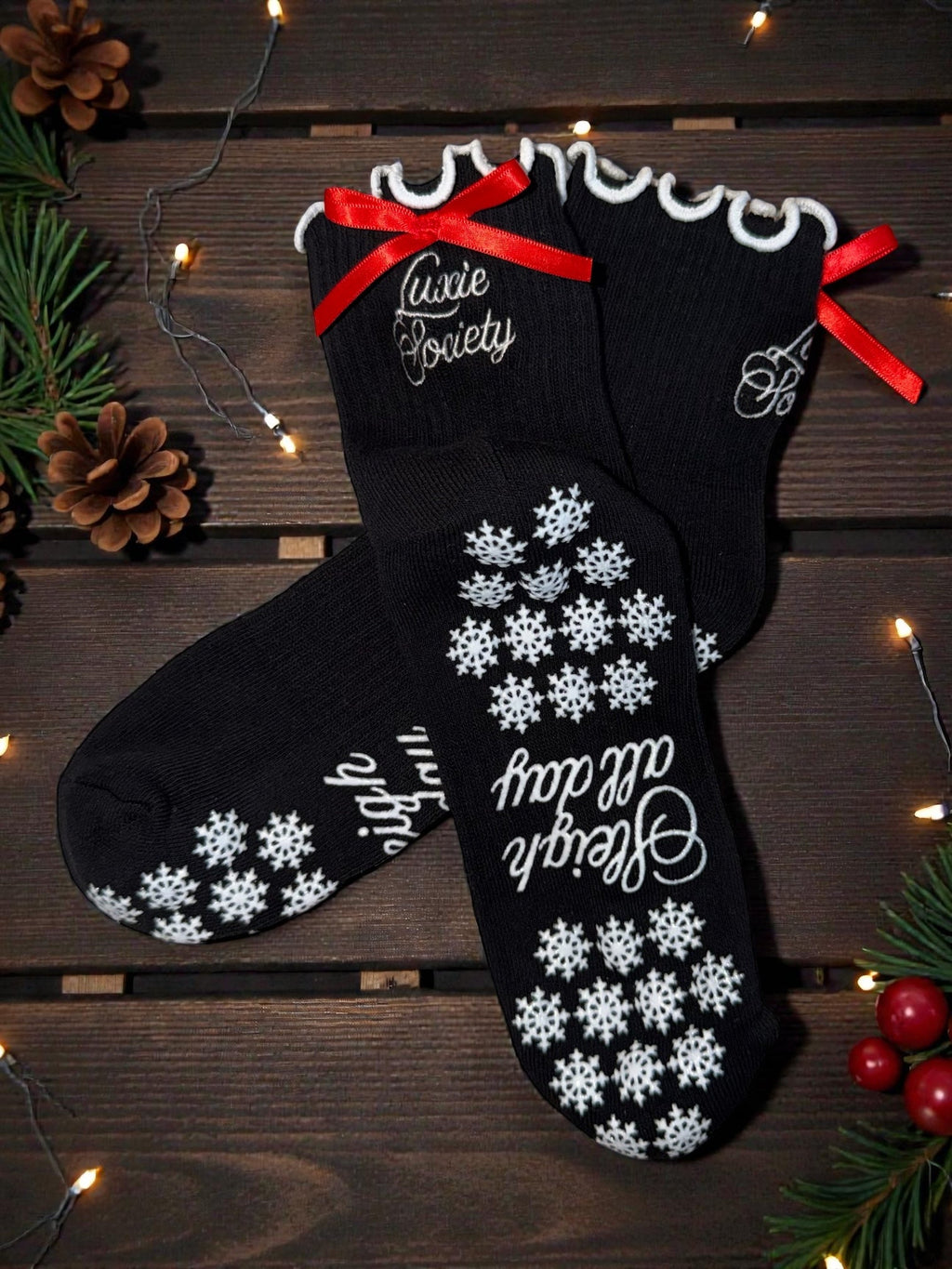 🎁 The Luxie Society Holiday Pilates Sock Trio Gift Box