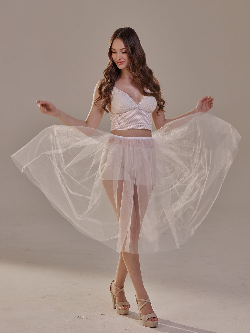 Short Soft White Tulle Skirt for Women , Flowy Mini Tulle Skirt, Bridal Party Skirt, Bachelorette Skirt