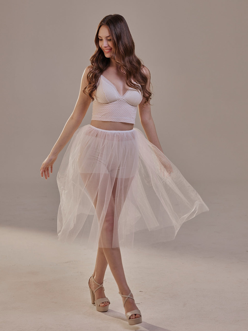 Short Soft White Tulle Skirt for Women , Flowy Mini Tulle Skirt, Bridal Party Skirt, Bachelorette Skirt