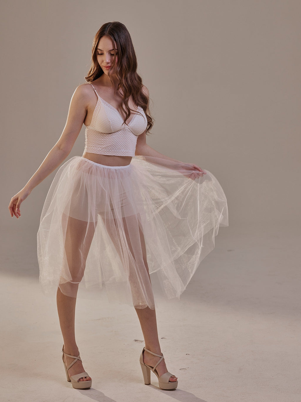 Short Soft White Tulle Skirt for Women , Flowy Mini Tulle Skirt, Bridal Party Skirt, Bachelorette Skirt