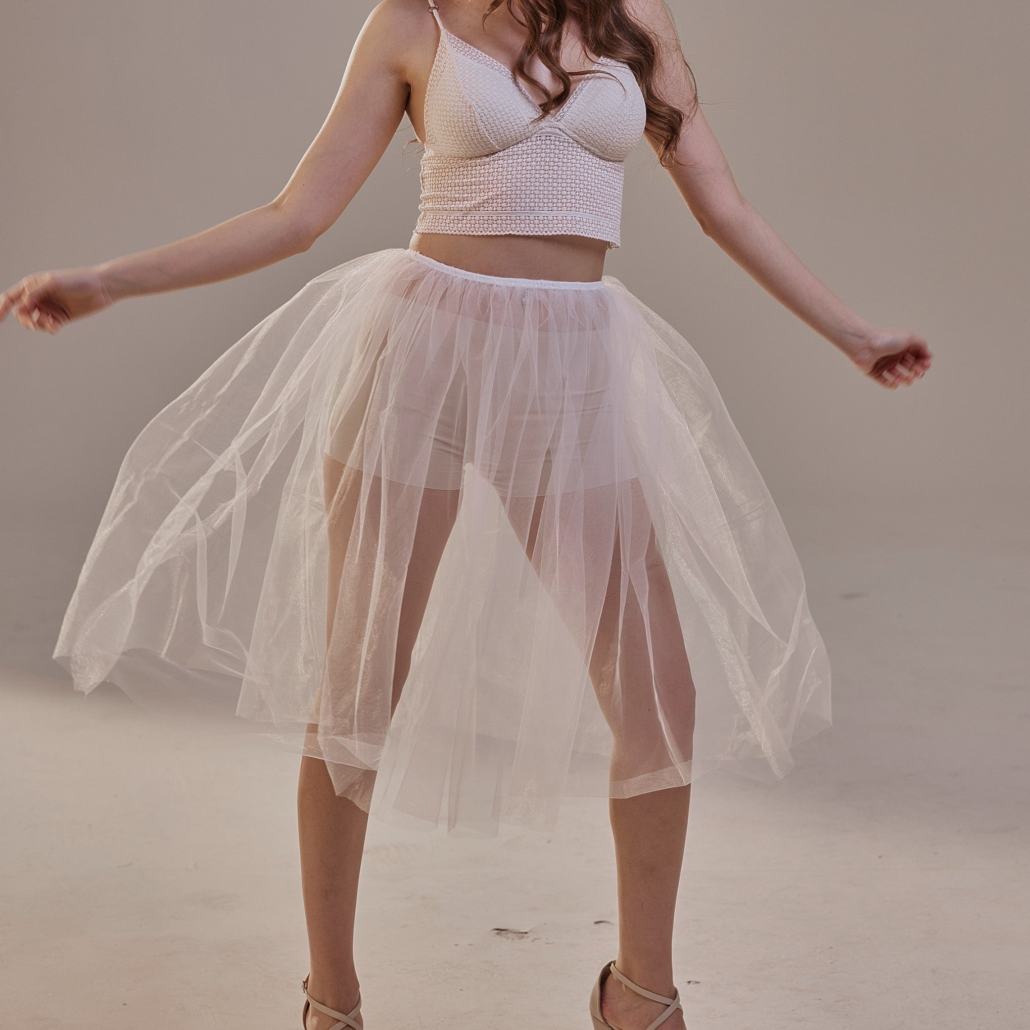 Short Soft White Tulle Skirt for Women , Flowy Mini Tulle Skirt, Bridal Party Skirt, Bachelorette Skirt
