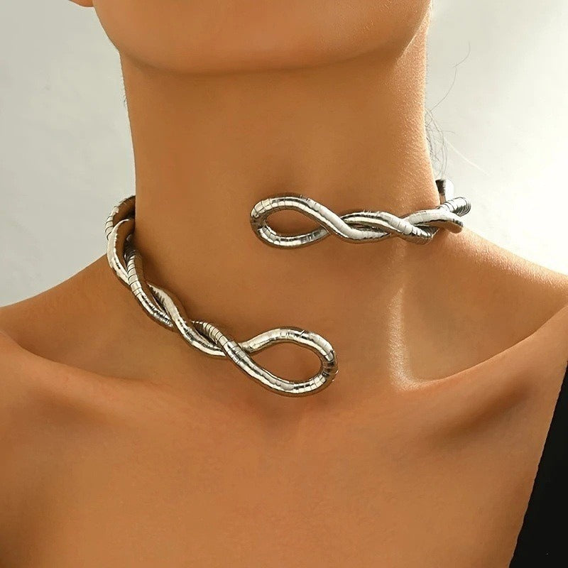 18K Gold Geometric Minimalist Irregular Necklace