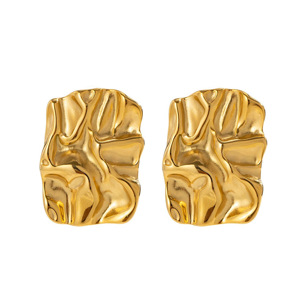 18K gold earrings, rings, and bracelets for a luxurious and high-end look
