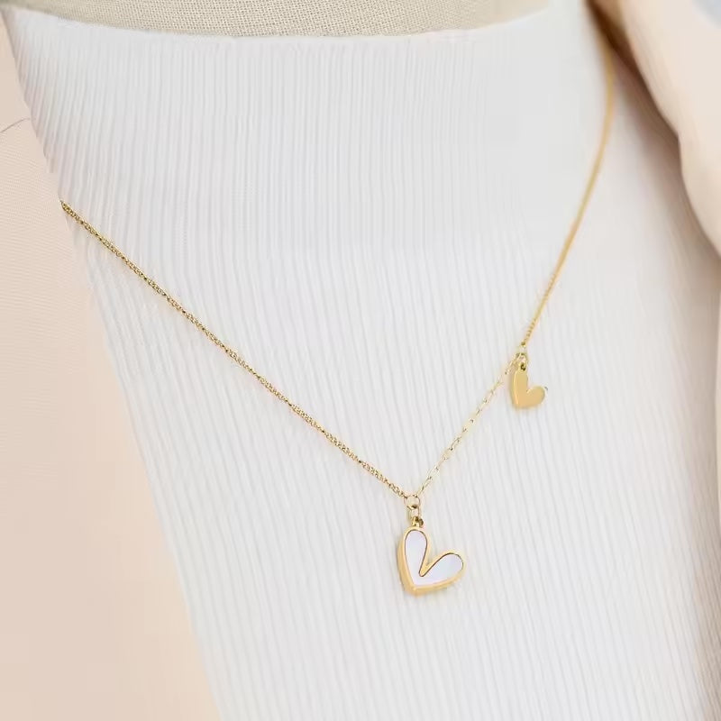 Tina - Heart shaped necklace