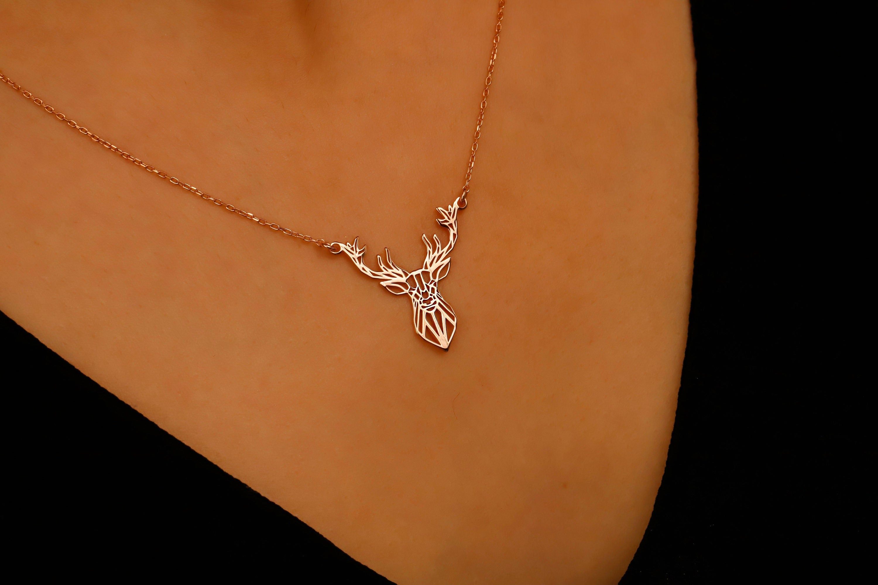 Sterling Silver Deer Origami Necklace - Chic Geometric Pendant for Nature Lovers