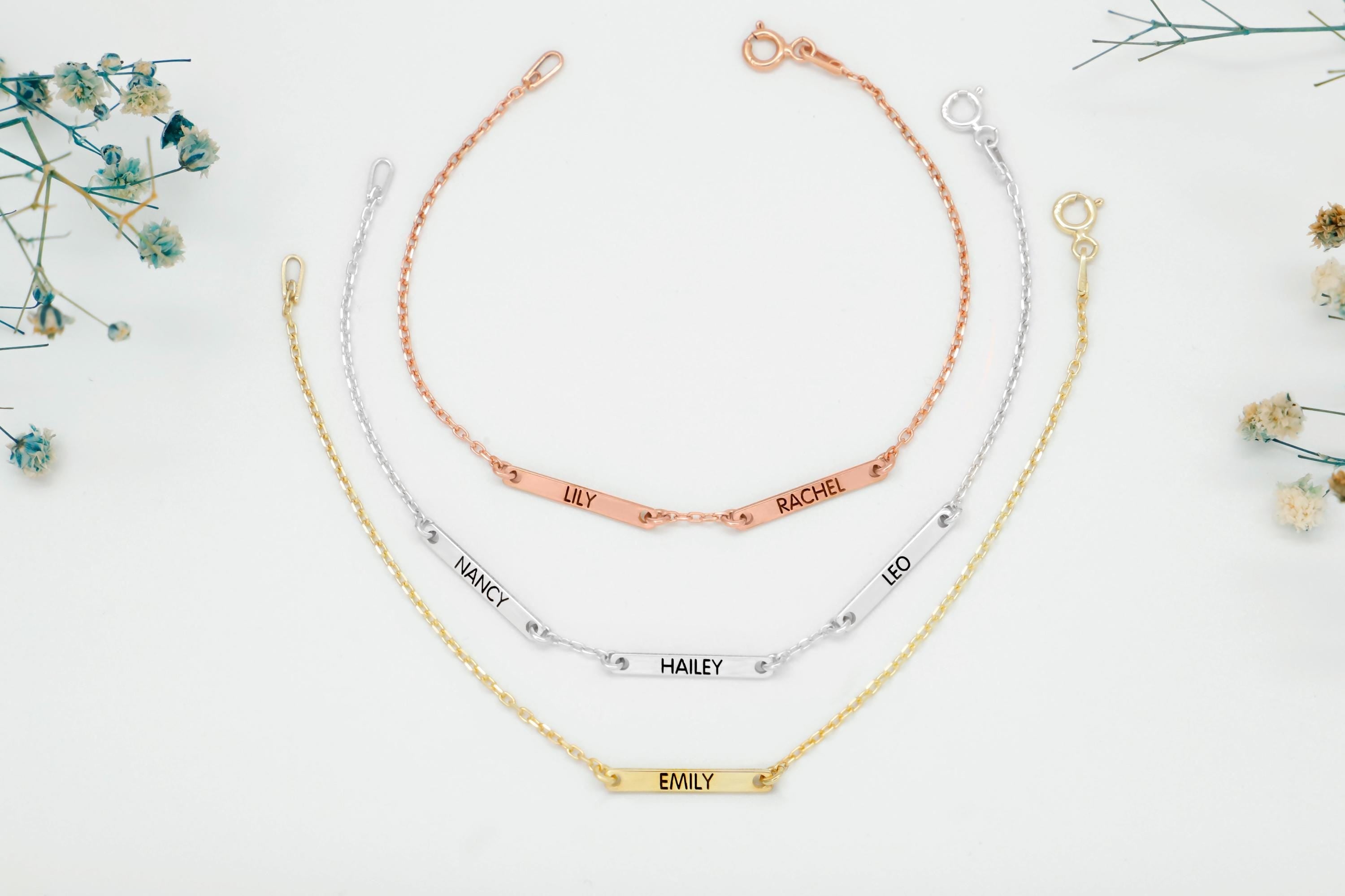 Engraved Bar Bracelet - Stylish Paper Clip Chain