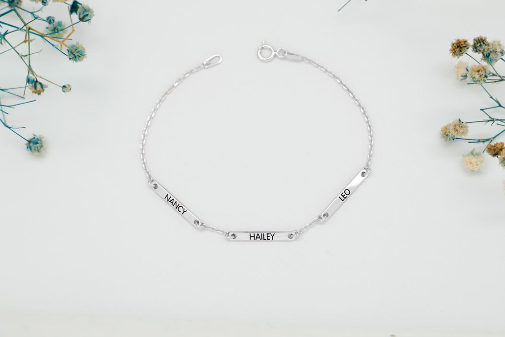 Engraved Bar Bracelet - Stylish Paper Clip Chain