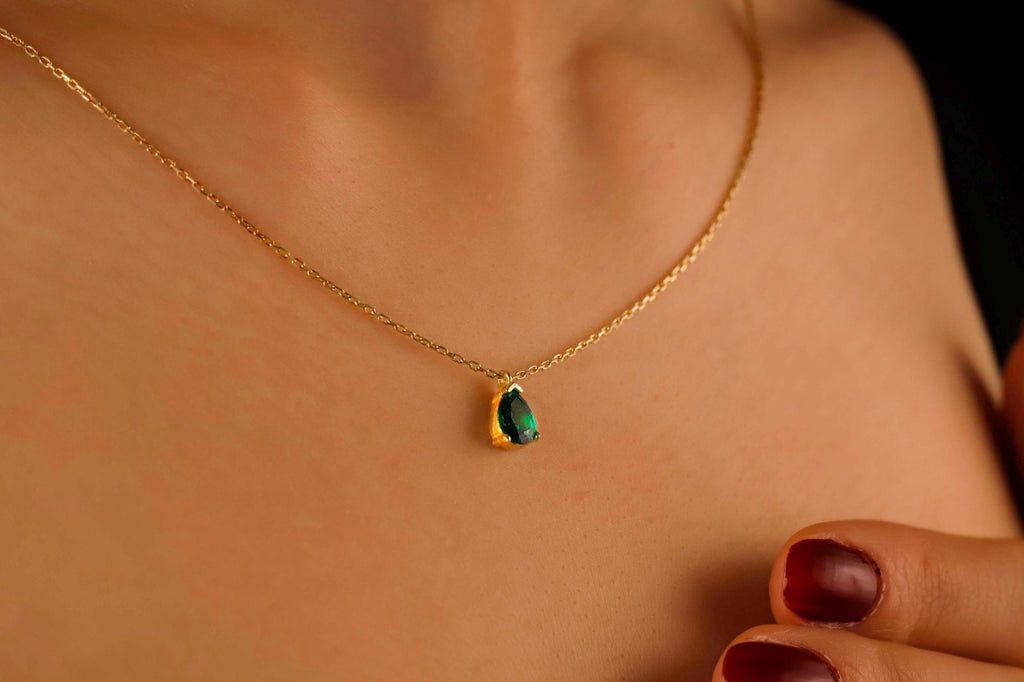 Emerald Elegance: Dainty Sterling Silver Earrings & Necklace Set for a Dazzling Look