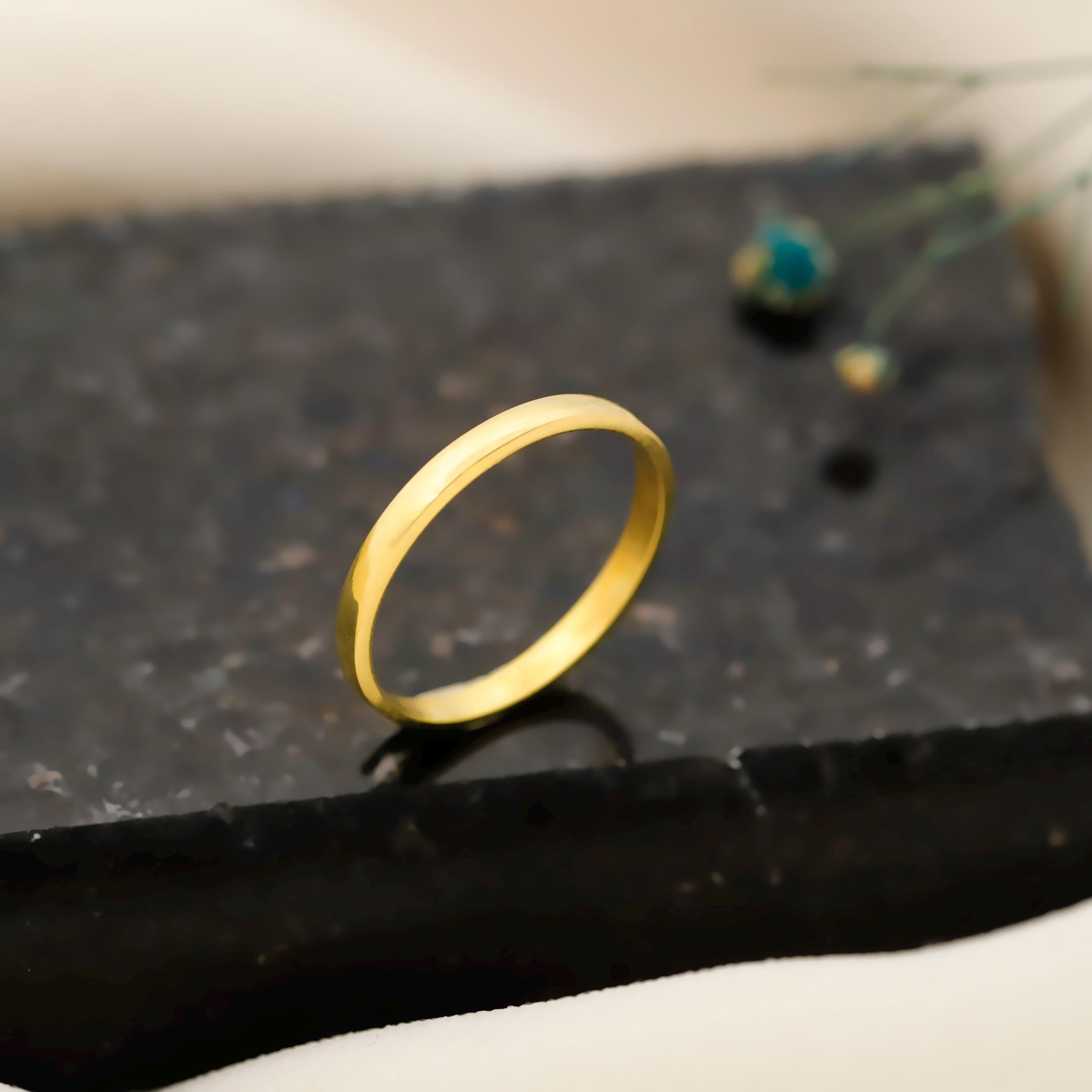 SilverGoldandRose Elegant Essentials Minimalist Wedding Band - Timeless, Stackable Designs